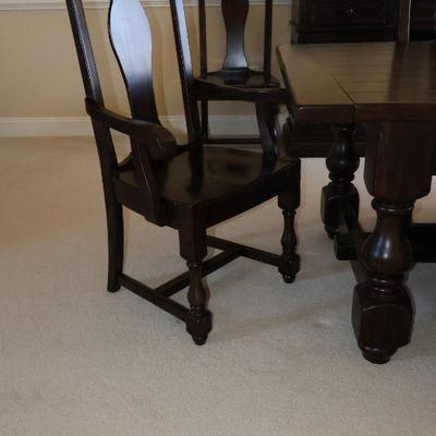 Pottery Barn Cortona Dining Table with 10 chairs and two leaves