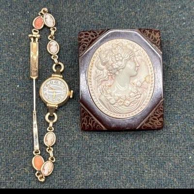 Cameo jewelry
