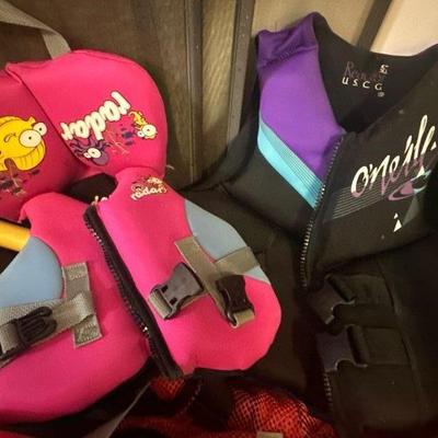 Life jackets in all sizes