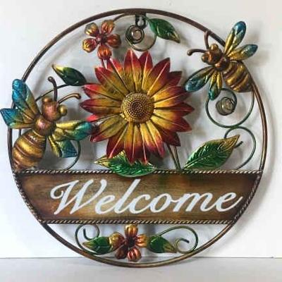 Round Welcome Sign