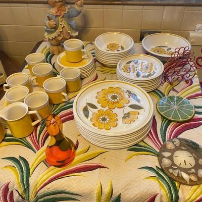 Mid Century Mikasa "HAPPY" Light Lively Dinnerware