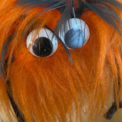 Furry GOOGLY EYE on Spring.
