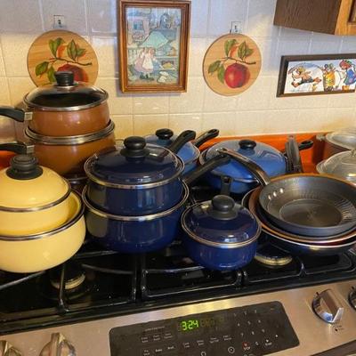 Vintage Megaware Cookware, Spain