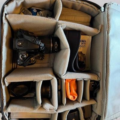 Canon S70 and assorted accessories in a nice bag