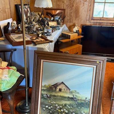 All kinds of artwork...