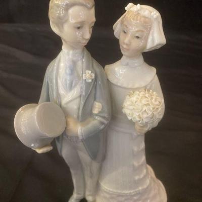Iladro bride groom porcelain figurine