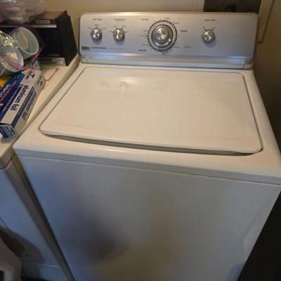 Maytag Centennial Washing Machine
- Maytag Centennial commercial technology washing machine, featuring adjustable water levels (small,...