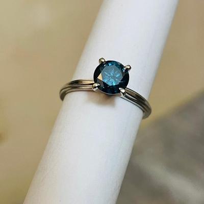 TN204 White Gold Diamond Ring