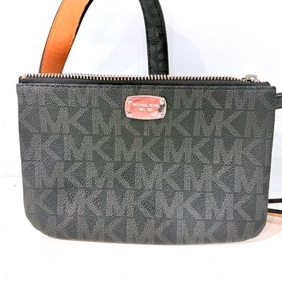 NWT MICHAEL KORS BELTED POUCH
