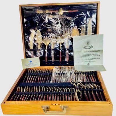 JAKA744 Vintage VU Solid Nickel Bronze Wood Flatware	Vintage flatware from Thailand dating back to the 20th century
