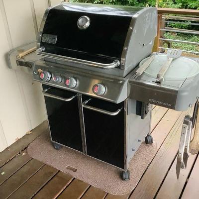 JAKA800 Weber Genesis Propane Grill	Propane grill with grilling tools. 
