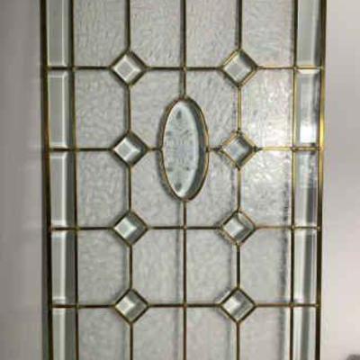 JAKA633 Leaded Clear Stained Glass Window Lot 1	Beveled diamond pattern surrounded by frosted leaf design.
