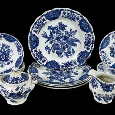JAKA200 Vintage Blue & White Ridgeway Windsor Serving Set #1	Assortment of Ridgeway dishes.
