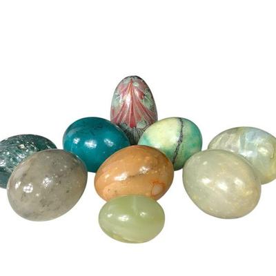 JAKA644 Vtg Stoneware, Alabaster, Gemstone Eggs Lot 2	One egg has hand painted flower design. Lots of blues, greens and peachy colors.
