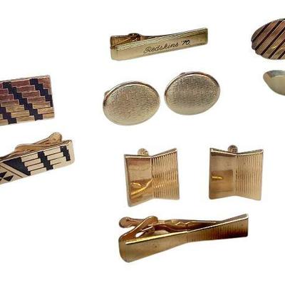 JAKA713 Swank Cufflink Assortment	Three matching vintage cufflinks/tie clip sets, one set of cufflinks, and one tie clip
