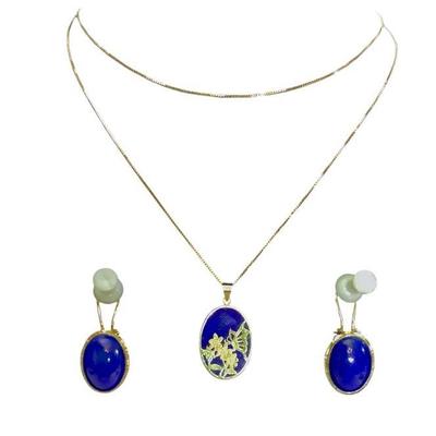 JAKA213 14k Chain, Lapis Pendant & Earrings	Stamped 14k on the clasp of the gold chain with a Lapis pendant and matching earrings.
