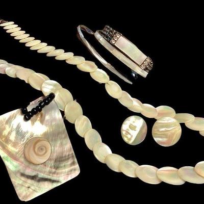 JAKA702 Vintage Mother Of Pearl Lot	Monet cuff, Necklace, clip on earrings, two bangles
