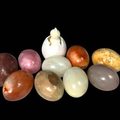 JAKA643 Vtg Stoneware, Alabaster, Gemstone Eggs	This lot includes 9 whole eggs and one hollow Italian alabaster  "broken" egg...