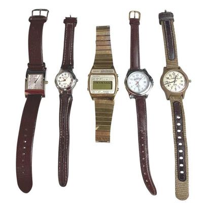 JAKA720 Vintage Seiko, Fossil + Timex Watch Assortment	Timex expedition women's watch
