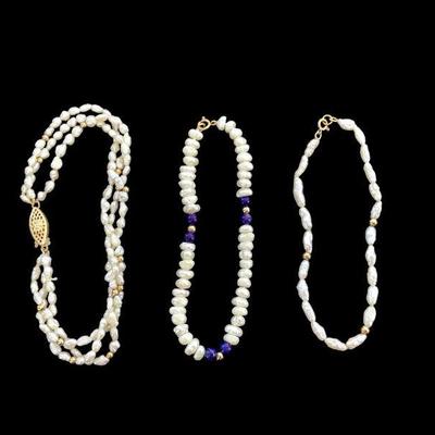 JAKA225 Pearl Trio Bracelets W/14k Gold Clasps	They do have 14k stamped on the clasps, just was to small to show in pictures
