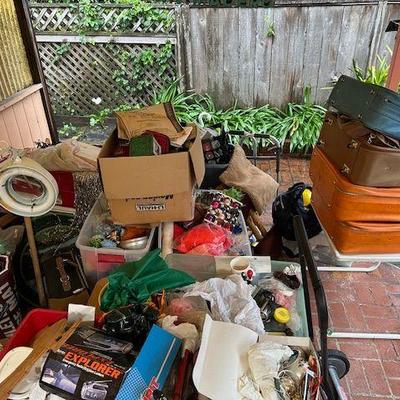 Estate sale photo