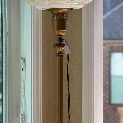 floor lamp