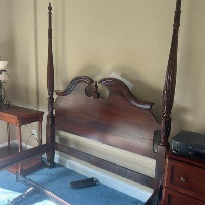 four poster queen headboard and footboardk