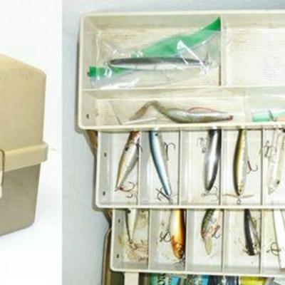 large tackle box w/lures NICE