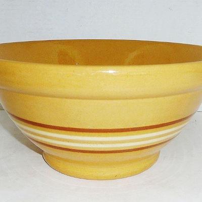 several stripe mixing bowls