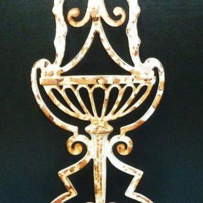 Architectural iron hanging planter
