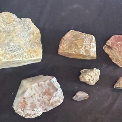 Lace Golden Agates, Fine Agates, Agates Nodules, And Other Agates
