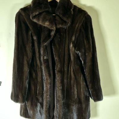 Women's Short Mink Coat - Dark Brown | Women's long, heavyweighted mink coat. Size "Large." Personalized monogram on...