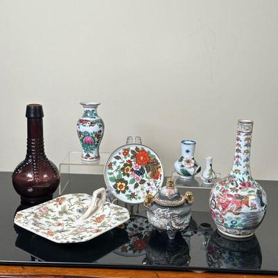 (9pc) Collection of International Ceramics | Collection of international ceramics including makers such as Kaiser Porzellan (West...