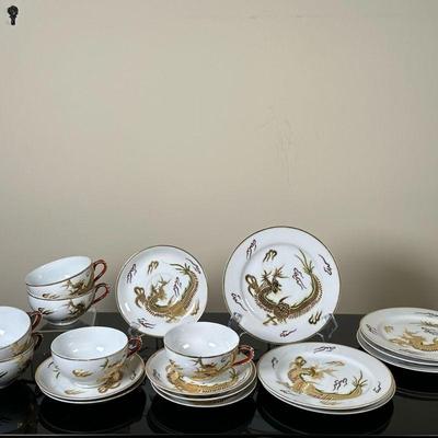 (18pc) Japanese (Kutani) Dragonware Tea Set | Vintage Japanese Kutani "Dragonware" tea set including teacups/saucers, plates,...