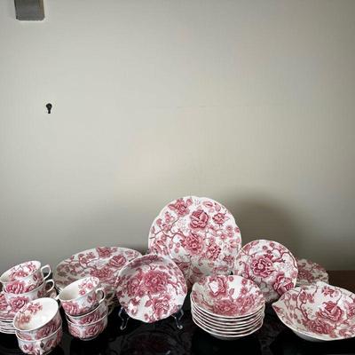 (38pc) English (Johnson Brothers) China Set | Vintage (1950s) English (Johnson Brothers, after Thomas Chippendale) including tea...