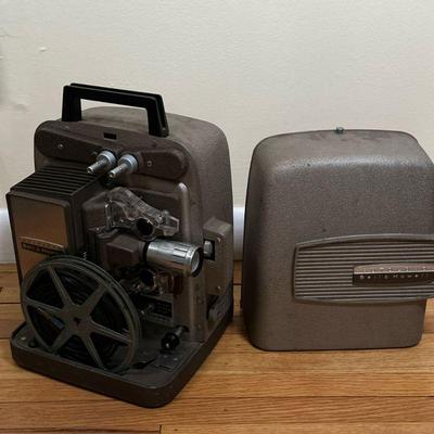 Bell & Howard "Super 8" Movie Projector | Vintage (1970s) Bell & Howell "Super 8" (8mm format) movie film...
