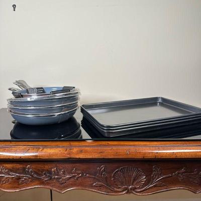 (8pc) Gotham Steel Frying Pans & Baking Sheets | Gotham Steel non-stick frying pans and baking sheets (maker unknown).

