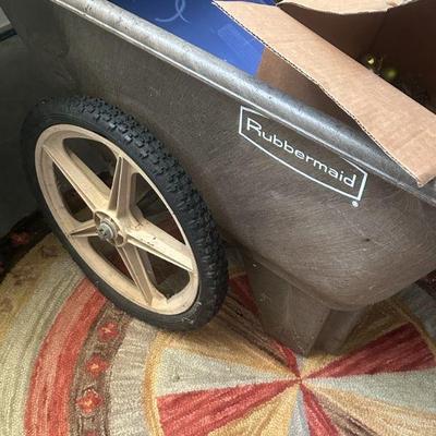 Rubbermaid card/wheelbarrow