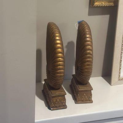 Sale Photo Thumbnail #62: Book ends