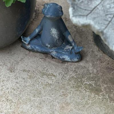 Sale Photo Thumbnail #179: Frog