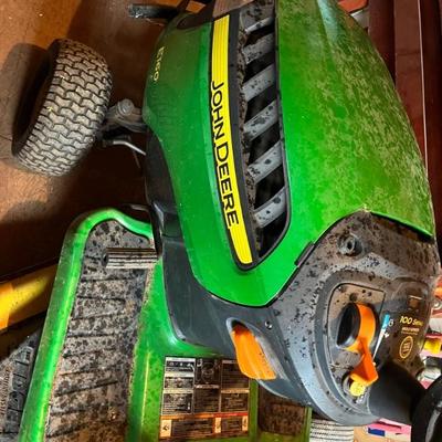 John Deere riding mower