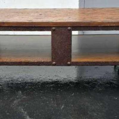 Ct789 wheeled coffee table