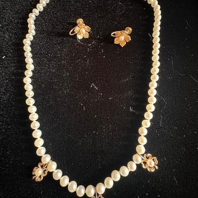 Pearl & 14k necklace & earrings set 
