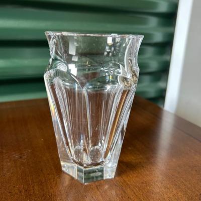 Baccarat Crystal Nelly 5in vase 