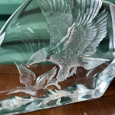 Mats Jonasson heavy crystal sculpture