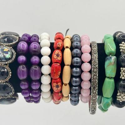 (10) Beautiful Bracelets
