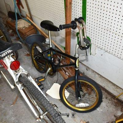 12 garage 32)