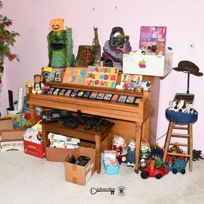 03 family room 96)