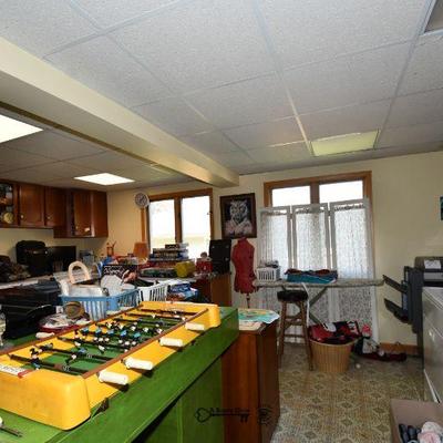 7 laundry room 2)