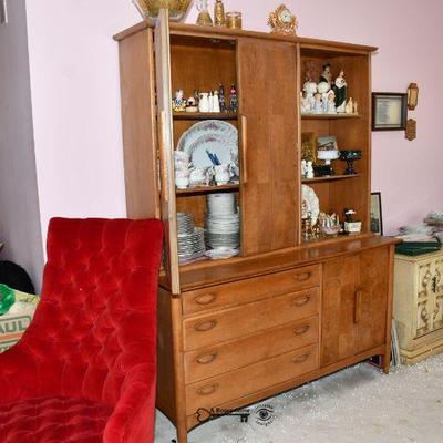 03 family room 142)
